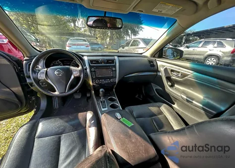 2013 Nissan Altima 2.5 z USA, uszkodzony, nr VIN 1N4AL3AP3DC244342